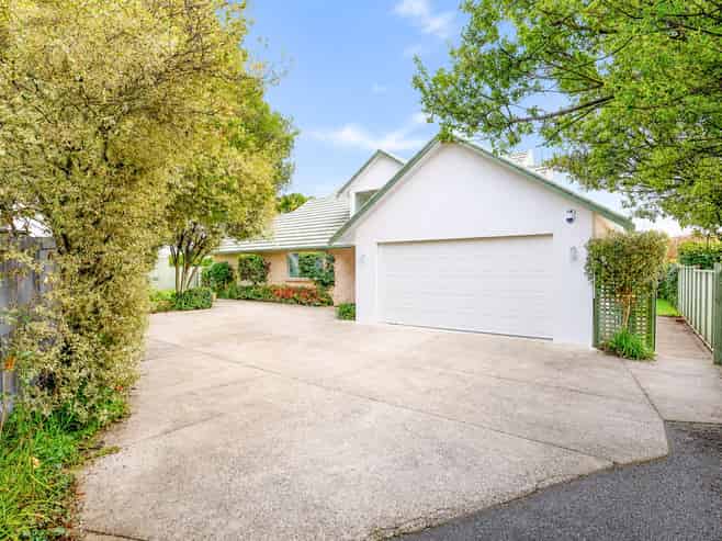 271A Clarkin Road, Fairfield