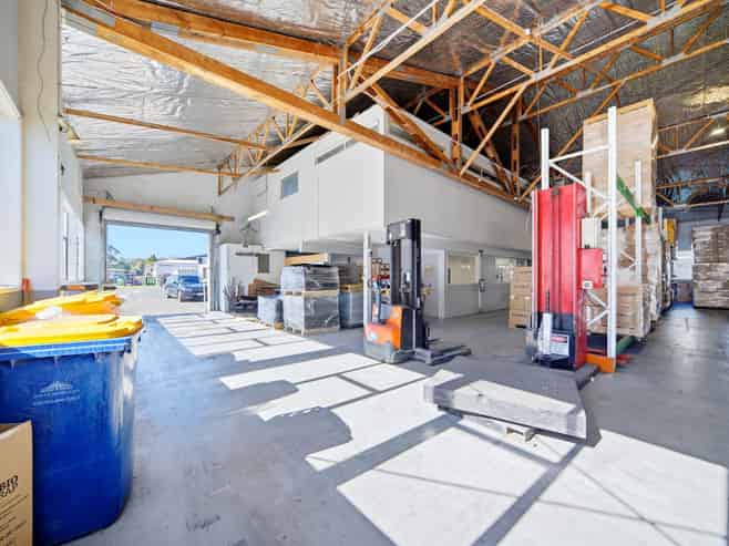 Standout industrial with versatile features