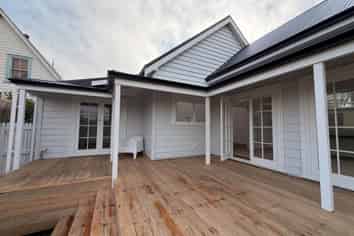 STUNNING JERVOIS ROAD VILLA
