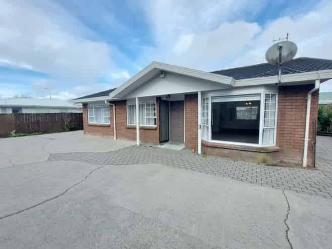 19A Sandwich Road, Saint Andrews