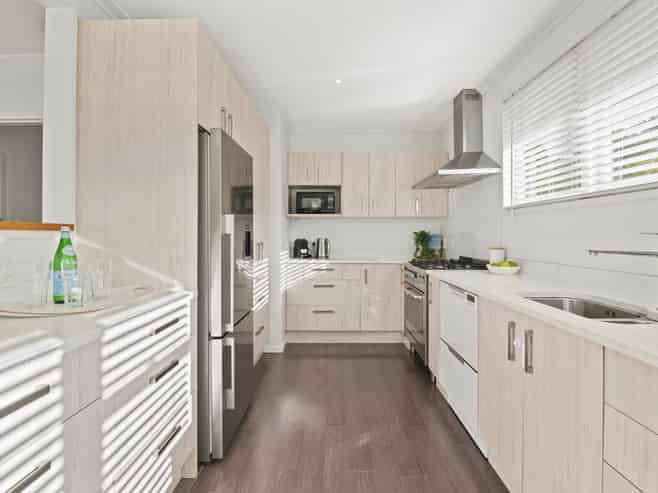 5 Chevron Place, Castor Bay