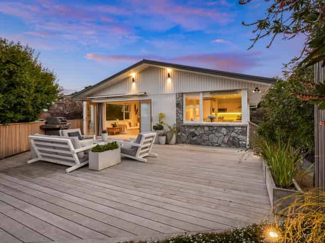 5 Chevron Place, Castor Bay
