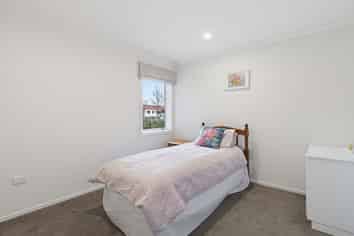 1A Clifford Place, Amberley