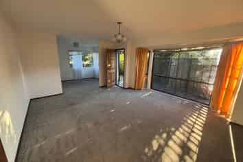 2/56 Cherry Road, Bucklands Beach