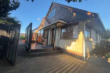 2/56 Cherry Road, Bucklands Beach
