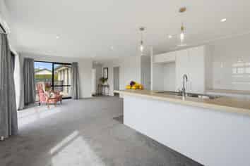 32 Astrid Lane, Wellsford