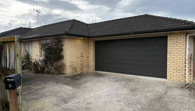 8 Locksley Lane, Hamilton East