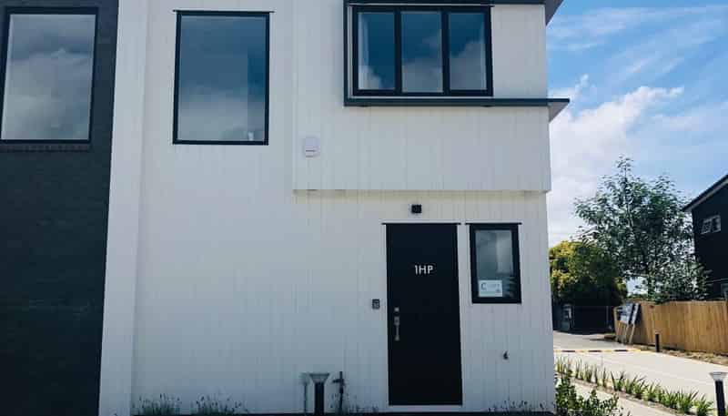 1 Hari Place, Favona
