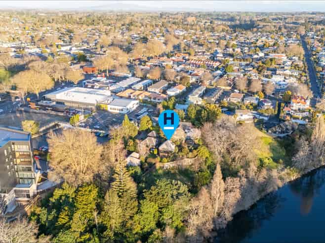 12 Cook Street, Hamilton East