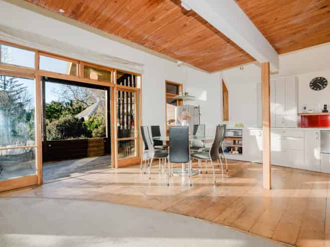 12 Cook Street, Hamilton East