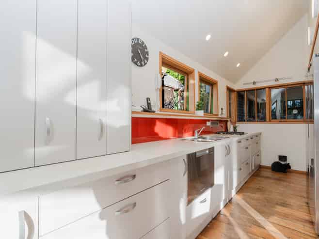 12 Cook Street, Hamilton East
