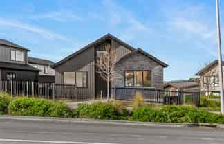 39 Kikorangi Drive, Orewa