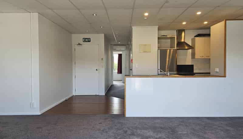 16/2-4 Northpoint, Plimmerton