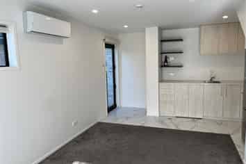  2/36 Aberdeen Street, Christchurch Central