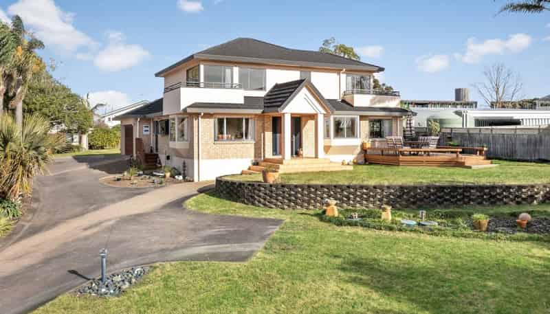 16 Sunny Crescent, Huapai