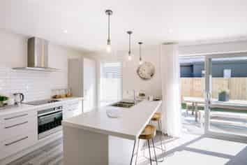 13 Aarts Place, One Tree Point