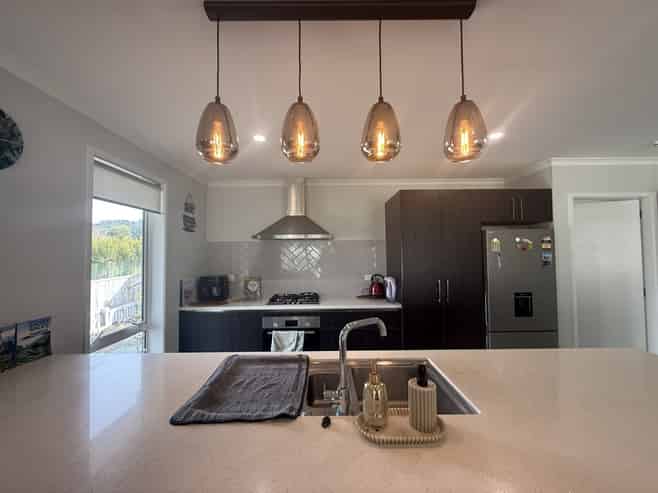 21 Te Ara O Toroa, Wainuiomata