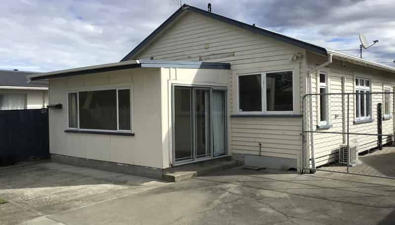 2/99 Shamrock Street, Takaro