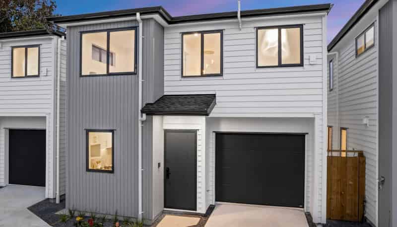 2/54 Rodney Street, Howick