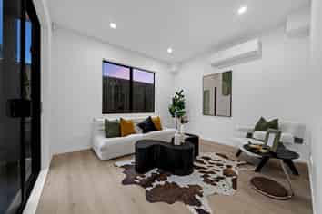 2/54 Rodney Street, Howick