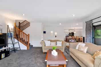 28 Holden Avenue, Holdens Bay