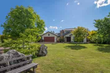 28 Holden Avenue, Holdens Bay
