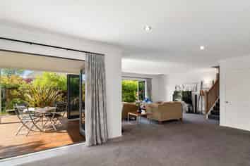 28 Holden Avenue, Holdens Bay
