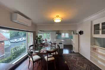 882 New North Road, Mount Albert