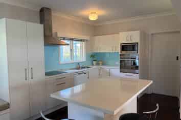 882 New North Road, Mount Albert