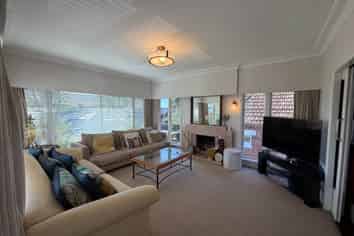 882 New North Road, Mount Albert