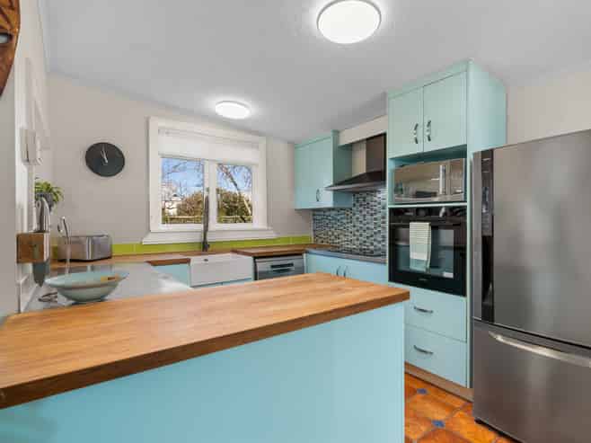 17 Mowat Street, Springlands
