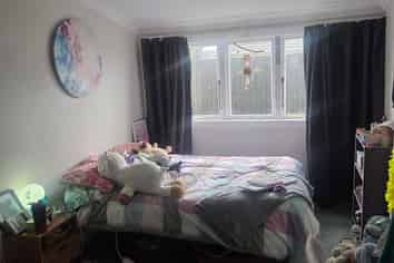 1001 Wall Road, Raureka