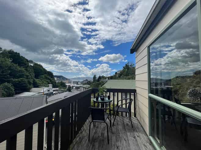 17B Serpentine Avenue, Dunedin Central