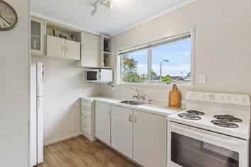 1/6 Honey Place, Weymouth