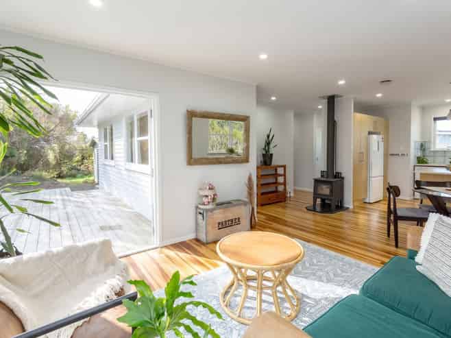80 Johnston Street, Featherston