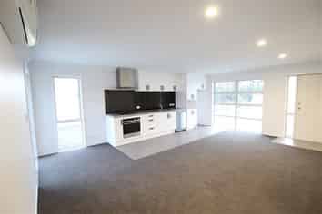 34 Regis Park Dr, Pukekohe