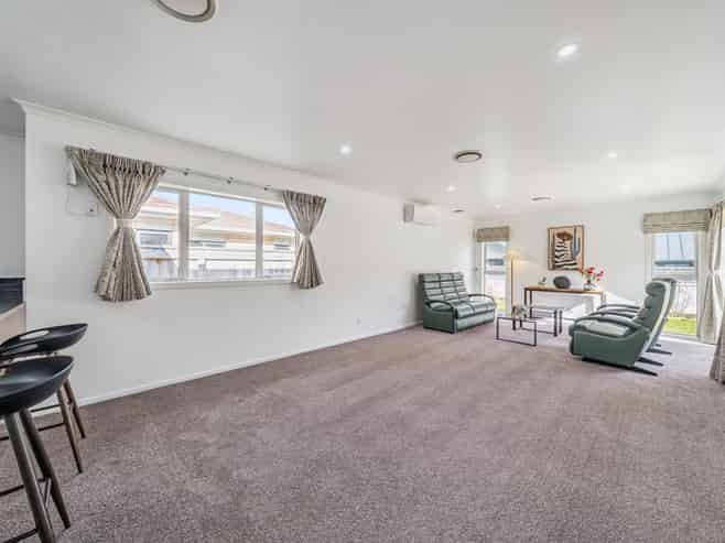 7 Martha Turnell Crescent, Manor Park