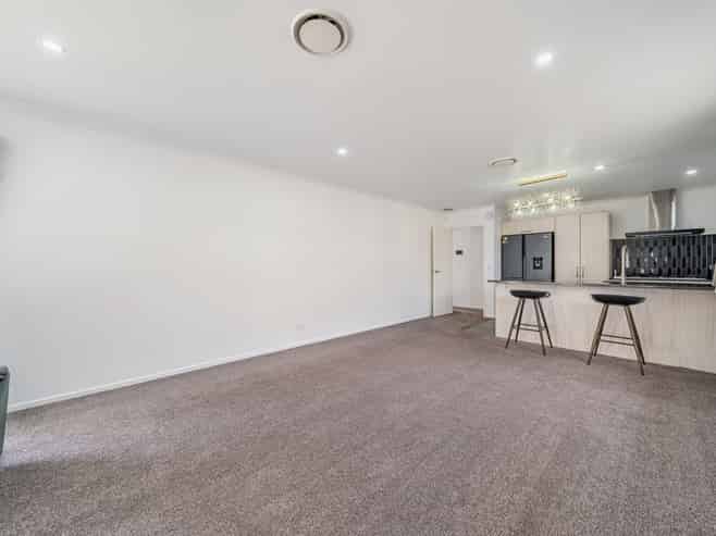 7 Martha Turnell Crescent, Manor Park