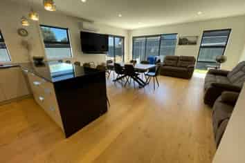 14B Percy Road, Papamoa Beach