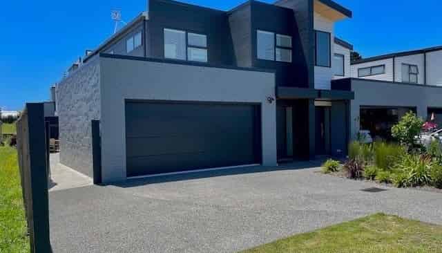 14B Percy Road, Papamoa Beach