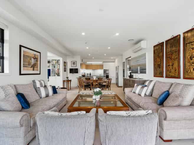 304/2 Bluegrey Avenue, Stonefields