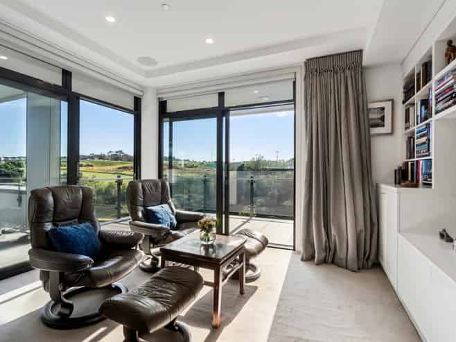 304/2 Bluegrey Avenue, Stonefields