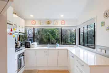 1/57 Unsworth Drive, Unsworth Heights