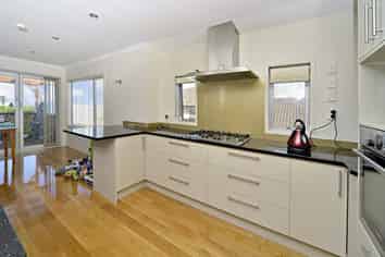 210 Clovelly Road, Bucklands Beach