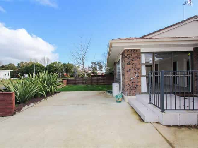 39 Chedworth Avenue, Chartwell