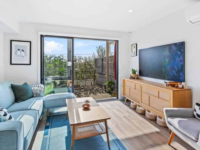 8/35 Garadice Road, Rothesay Bay