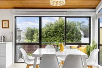 2/11 Faulkner Road, Northcote Point