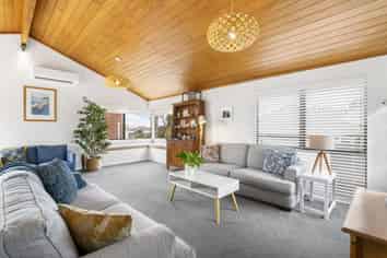 2/11 Faulkner Road, Northcote Point