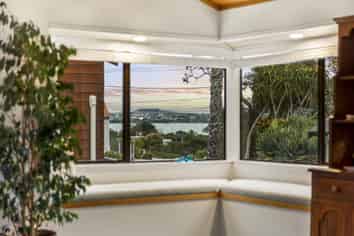 2/11 Faulkner Road, Northcote Point