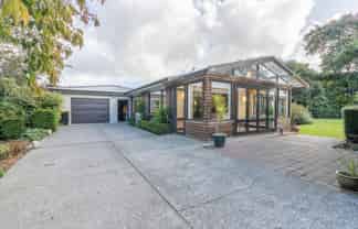 2265 Riverton Wallacetown Highway, Riverton